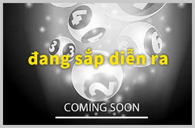 Tay vợt đang thực hiện cú giao bóng mạnh mẽ trên sân tennis, đại diện cho cá cược quần vợt tại jb77 chính thức